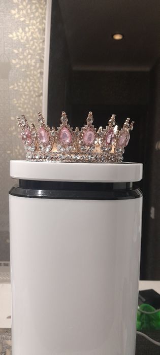 Красивая корона  продам
