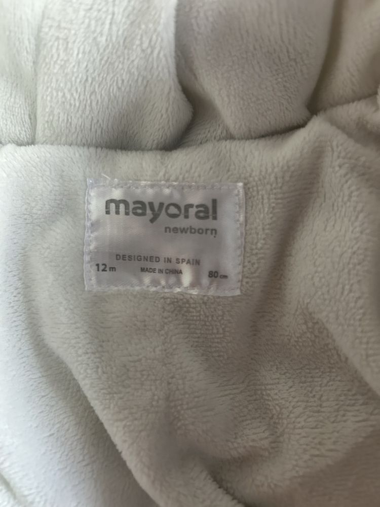 Продавам бебешки космонавт Mayoral