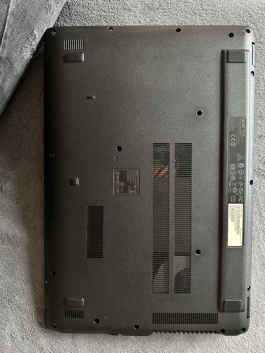 Laptop Acer Aspire V5-591G -i5-6300HQ-GeForce GTX 950M piese/reparatie