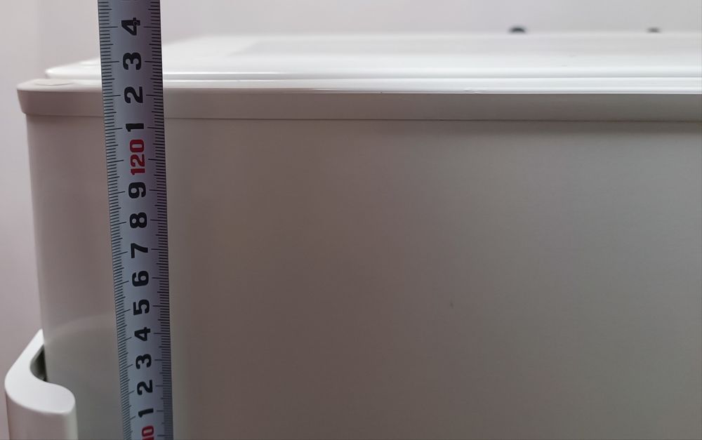 Продавам хладилник с горен фризер  Gorenje RF420BW