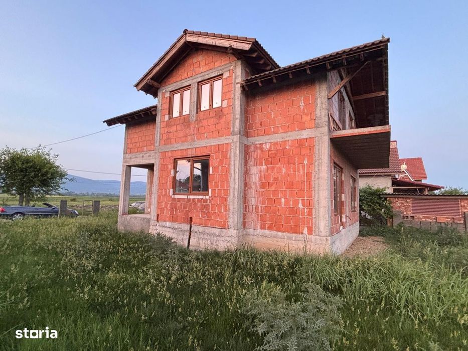 Casă nouă în Săulești cu 300mp teren