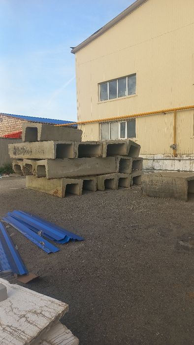 Продам бетонных лотки(крышки), новые.