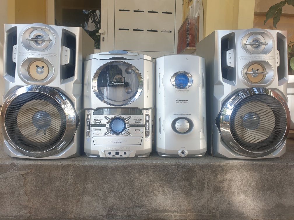 Промоция  музикален център Pioneer IS21T