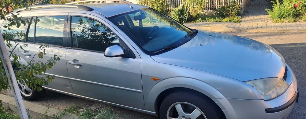 Vând Ford Mondeo