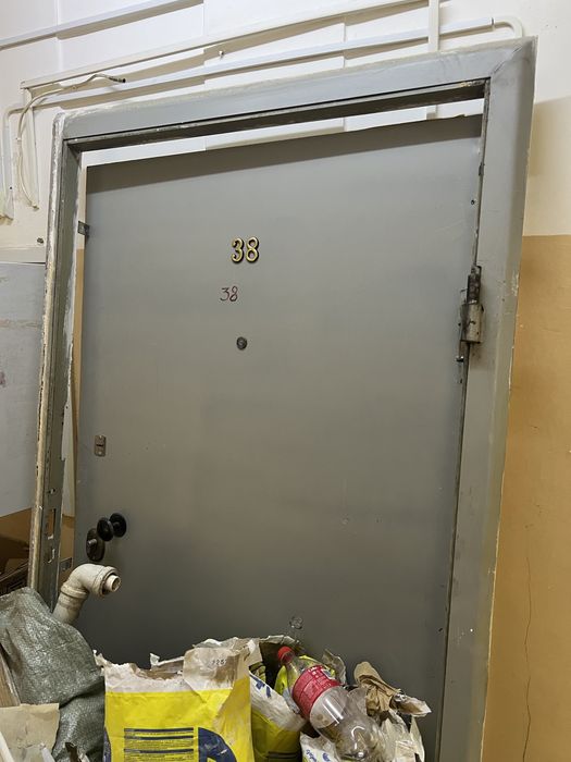 Дверь входная металлическая