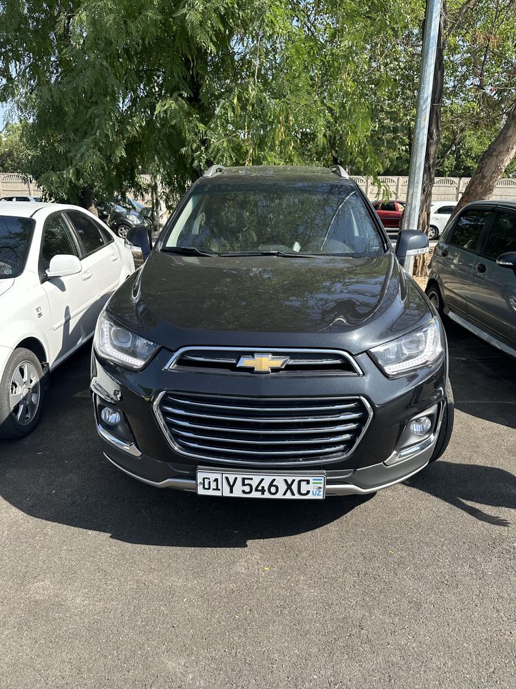 Captiva 4 2015 yili Qora
