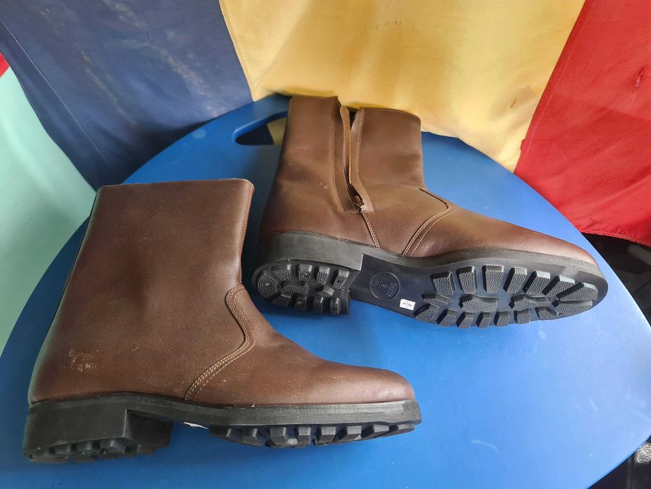 Ghete Îmblanite piele Românesti  de calitate pt armată