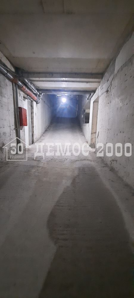 Продава се Гараж / Паркомясто в Варна, Левски - 17 кв.м за 971 €/кв.м - Снимка #1