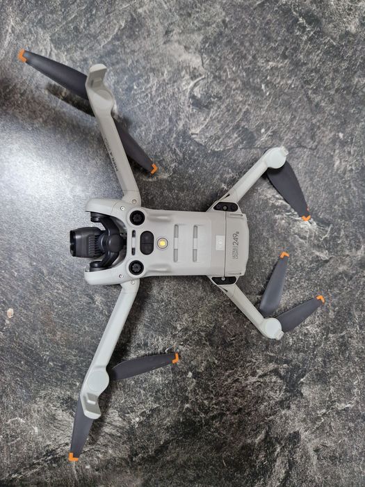 Dji mini 4 pro fly more combo / dji care refresh 10 luni