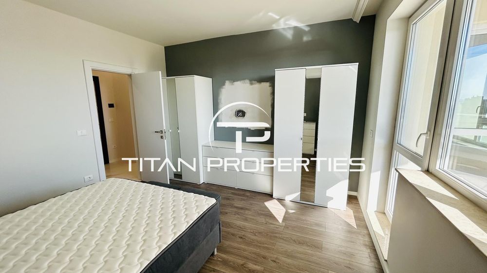 Дава се под наем Тристаен апартамент в Бургас, Славейков - 118 кв.м за 1275 € - Снимка #3