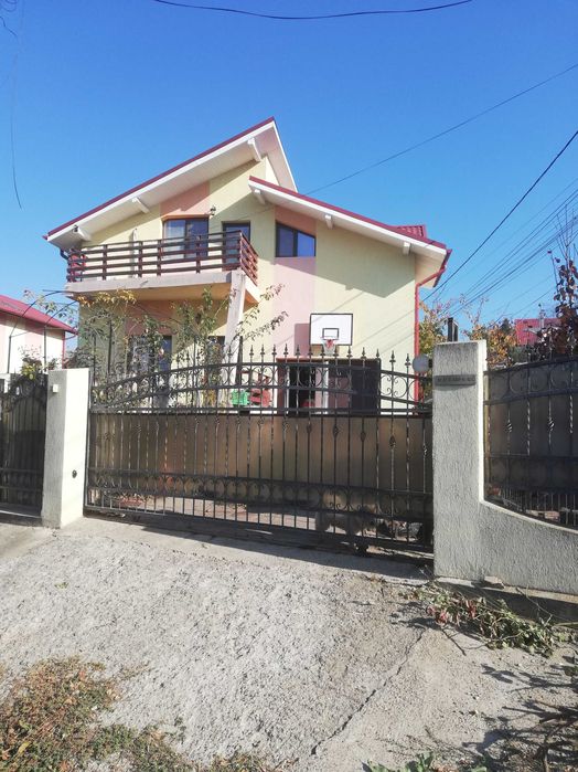 Casa de închiriat, zona Plopii fara Sot