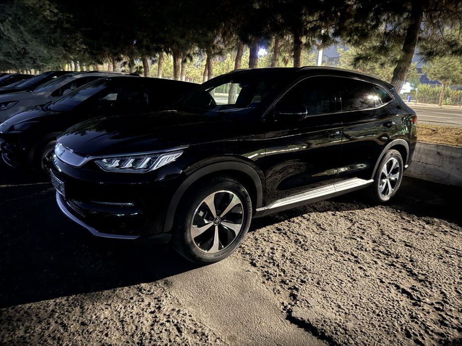 Byd song plus flagship