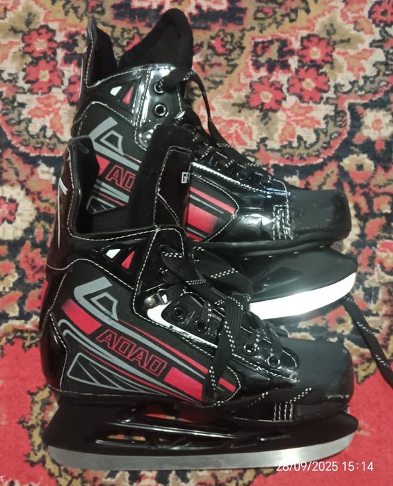 Продам коньки. В отличном состоянии.