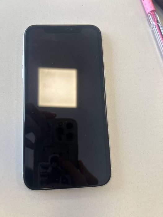 Айфон xr  почти в идеальном