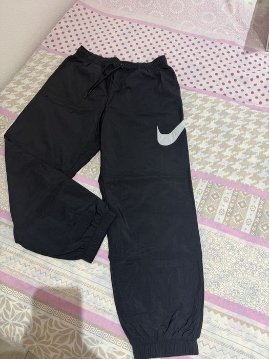 Черен дамски nike панталон