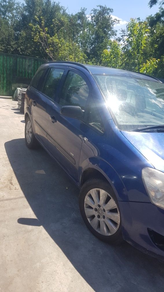 Aripa stanga dreapta opel zafira b 16 16v benzina