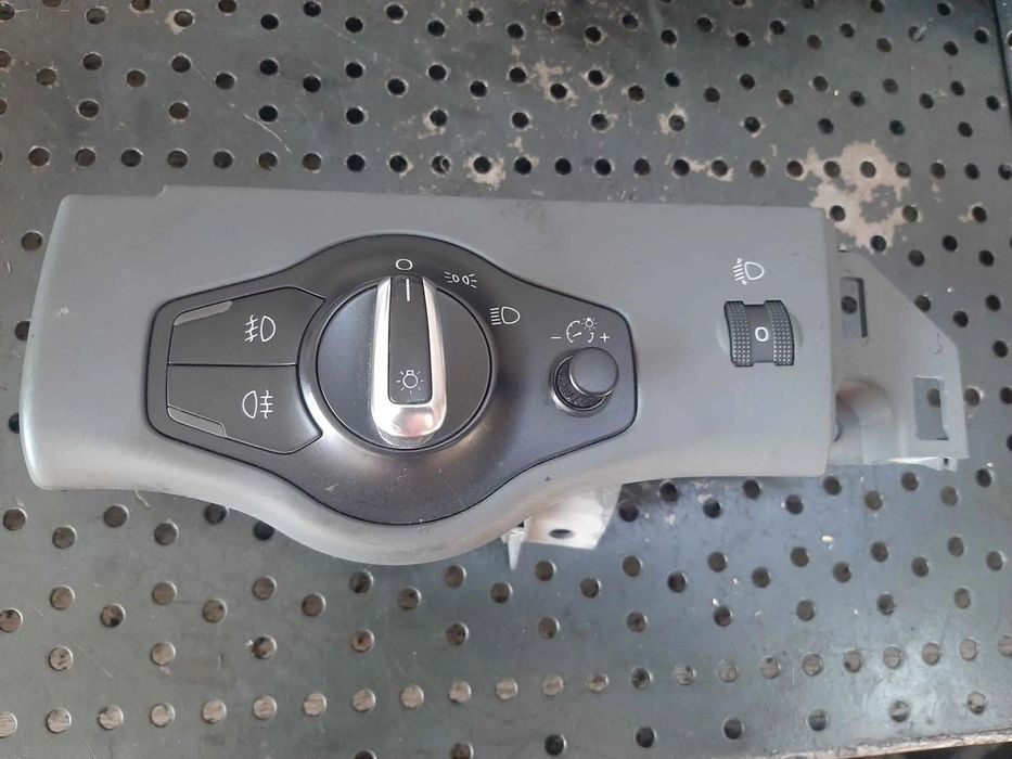 bloc lumini audi a4 b8 a5 8t 8k0941531ar