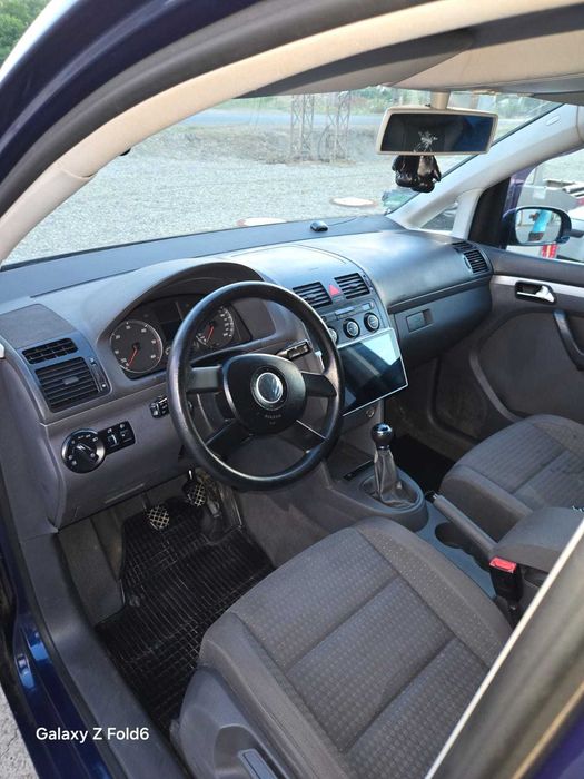 Vw Touran 2.0 2004 Diesel 5 locuri