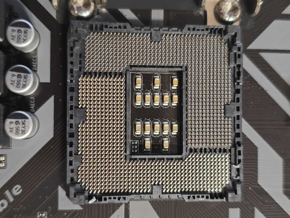 Placa de baza GIGABYTE H310M S2H 2.0 Socket 1151 +Procesor Intel G4900