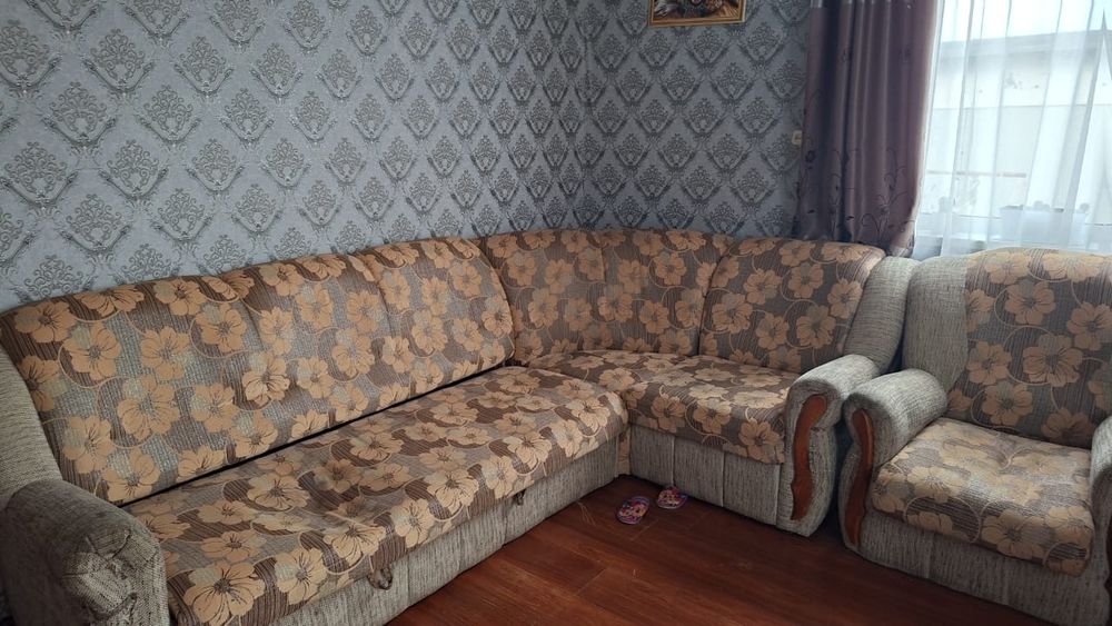 Продам диван без кресла