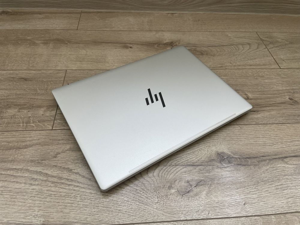 Laptop Core i5 1340P 16GB DDR5 SSD 512GB Intel Iris Xe Ultrabook