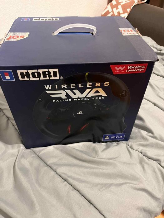 Продавам HORI Wireless RWA — Racing Wheel APEX (Wireless Version)