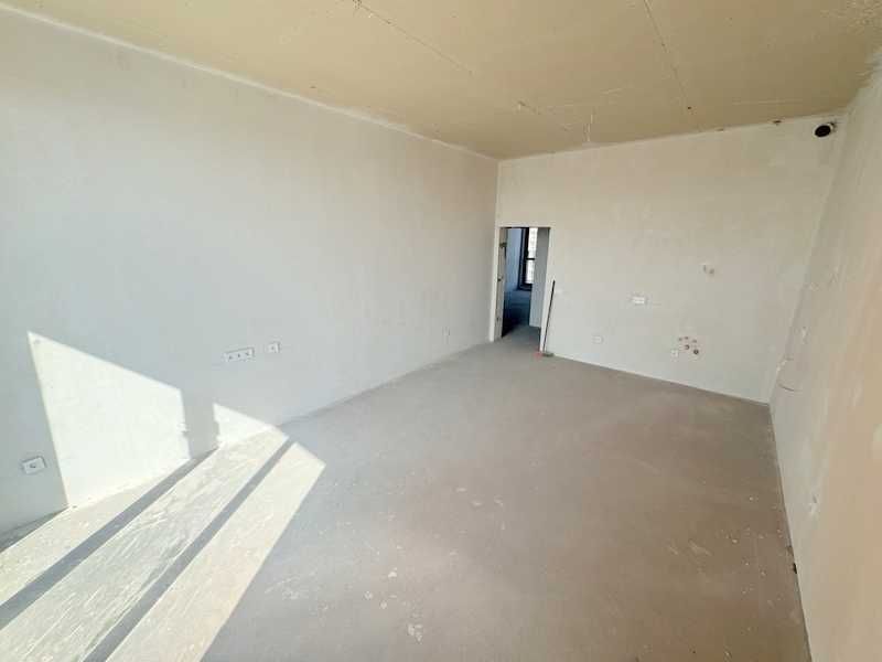 Продава се Тристаен апартамент в Бургас, Изгрев - 103 кв.м за 1428 €/кв.м - Снимка #1
