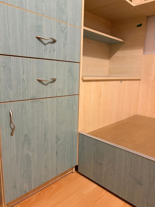 De vanzare Dormitor tineret stare foarte buna