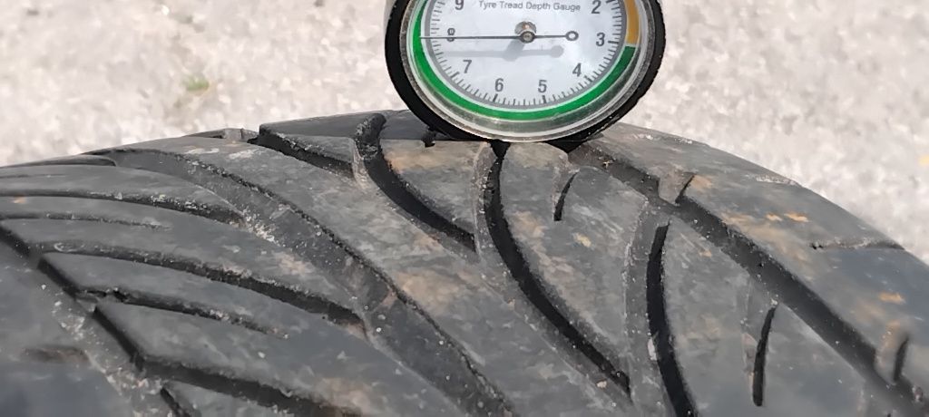 Гуми 215 45 17 Ханкук Hankook 2 броя.   Нов внос. Не са нови.