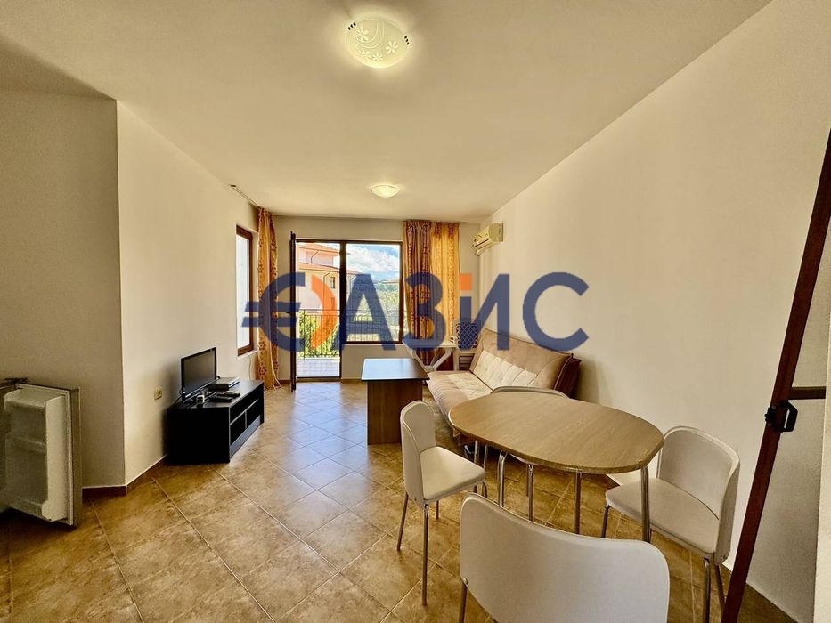 Продава се Двустаен апартамент в с. Кошарица, Област Бургас - 67 кв.м за 923 €/кв.м - Снимка #8