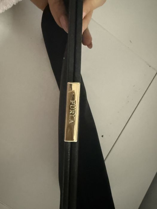 Сатенен клъч Фурла