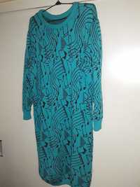 Платье вязаное теплое 52-56  размера.
