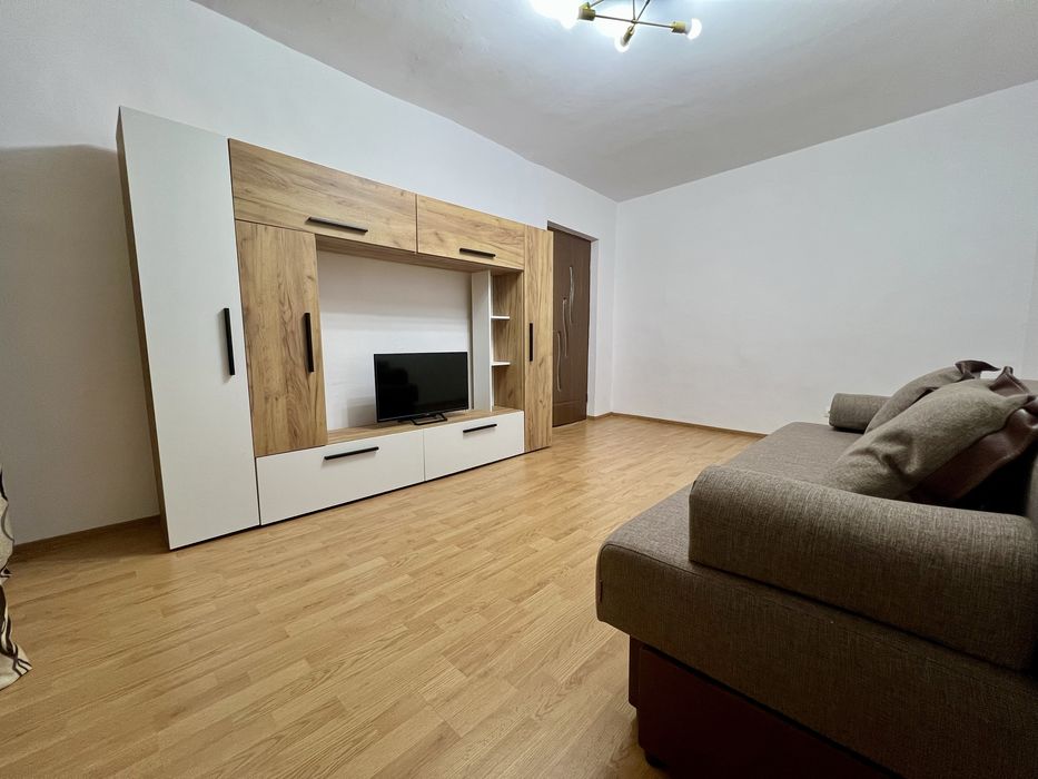 Vând apartament două camere, Bd. Tudor Vladimirescu