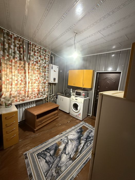 Сдаётся пол дома в аренду.