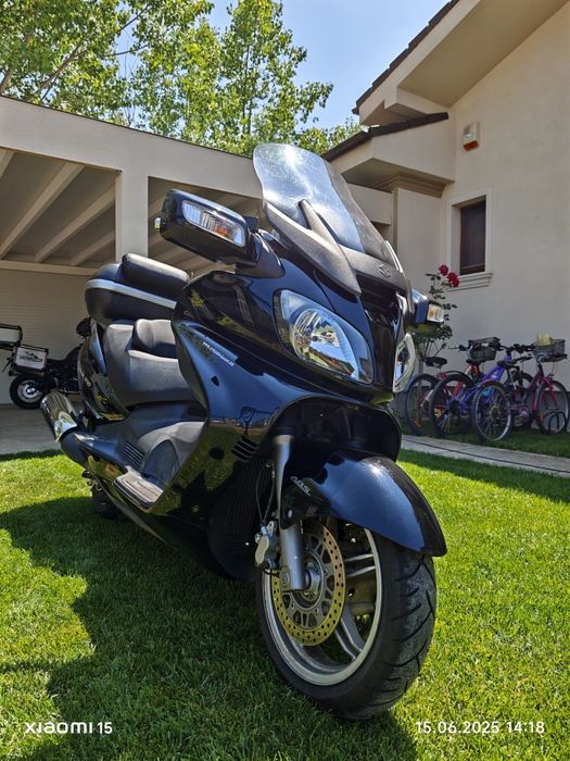 Vând Suzuki burgman 650