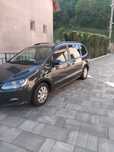 Vand vw sharan mai multw detali la telefon