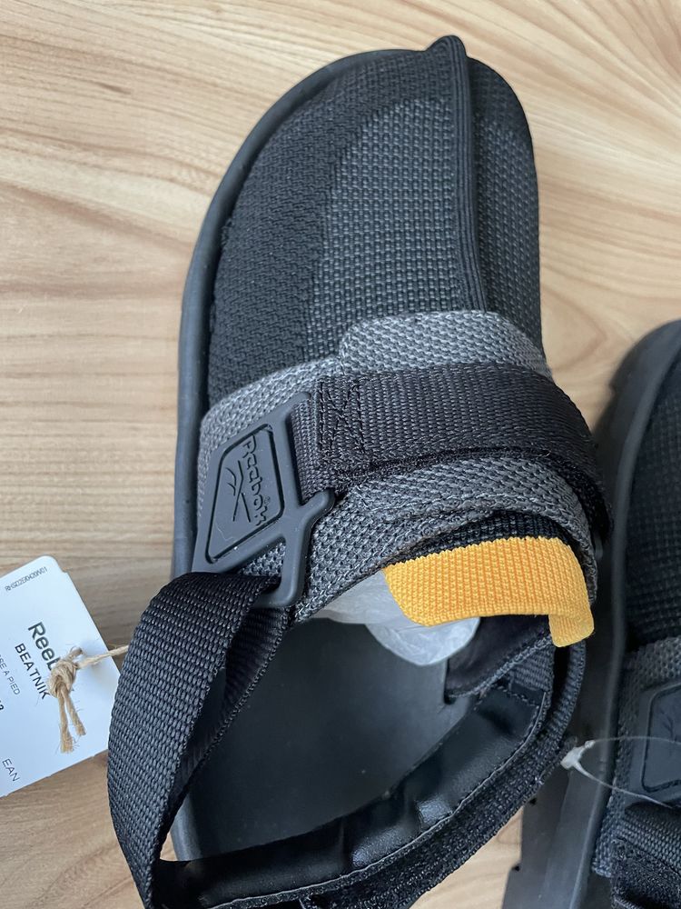 Reebok BEATNIK/Нови полу отворени мъжки сандали 44,5