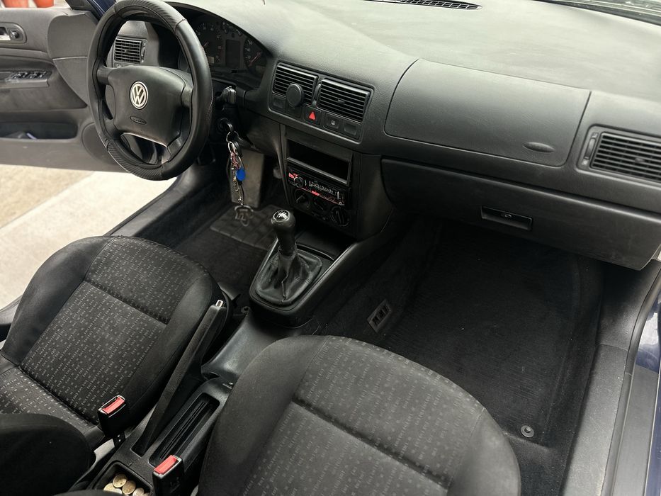 Golf 4  1.4 2001 Negociabil