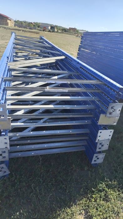 Rafturi metalice industriale