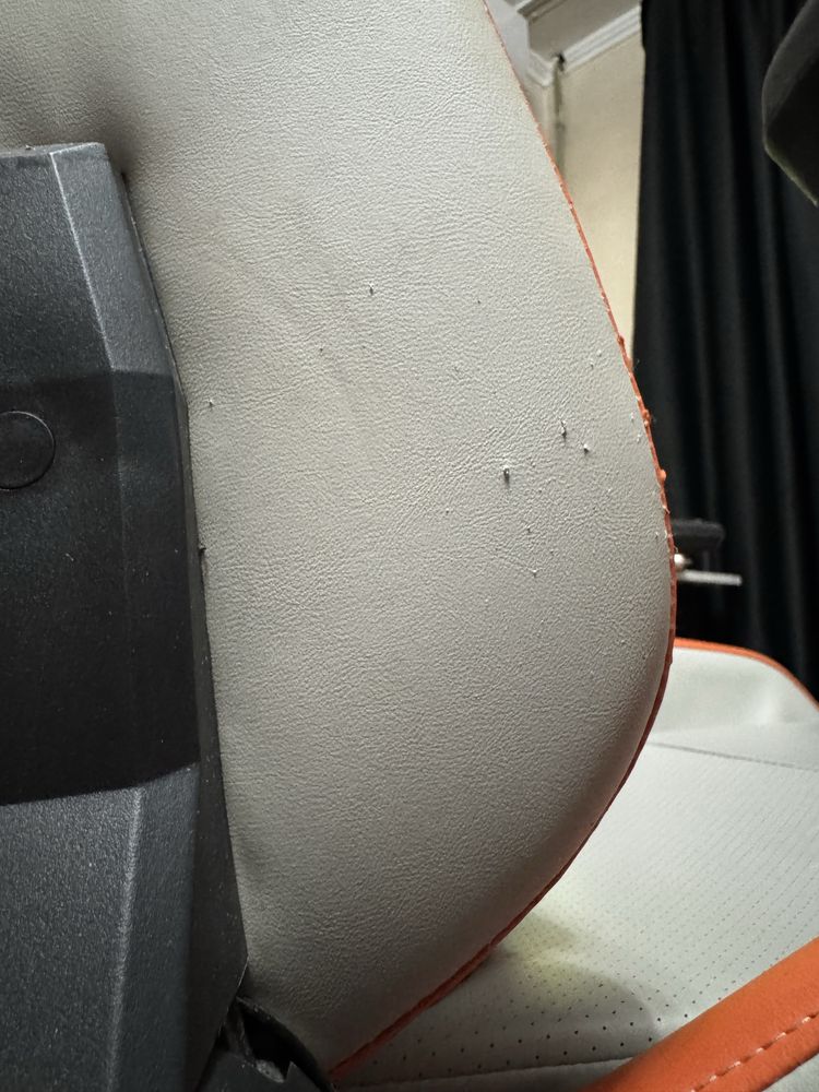 Срочно продам игровое кресло 1’st player