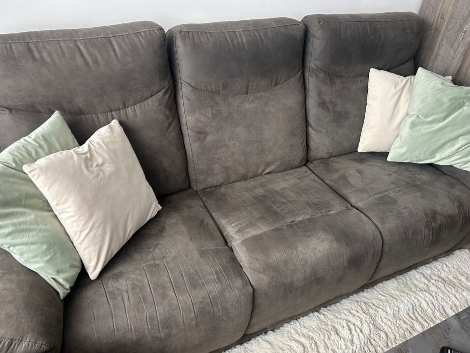 Два дивана с 3 и 2 места