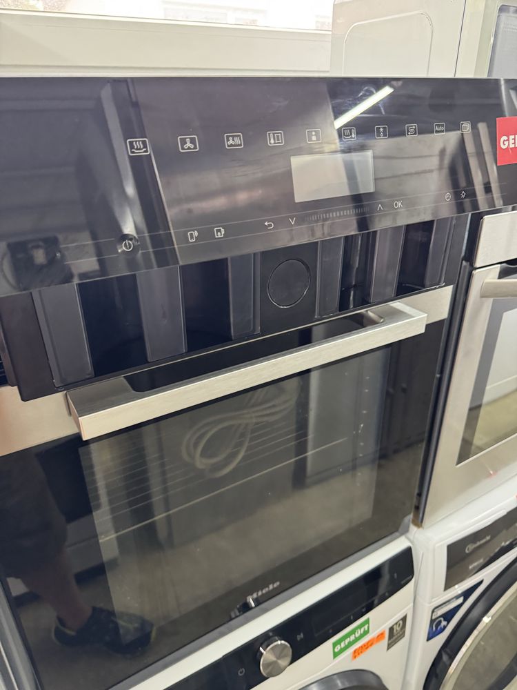 Комбинирана фурна с пара Miele DGC 7460. За вграждане Germany Гаранция