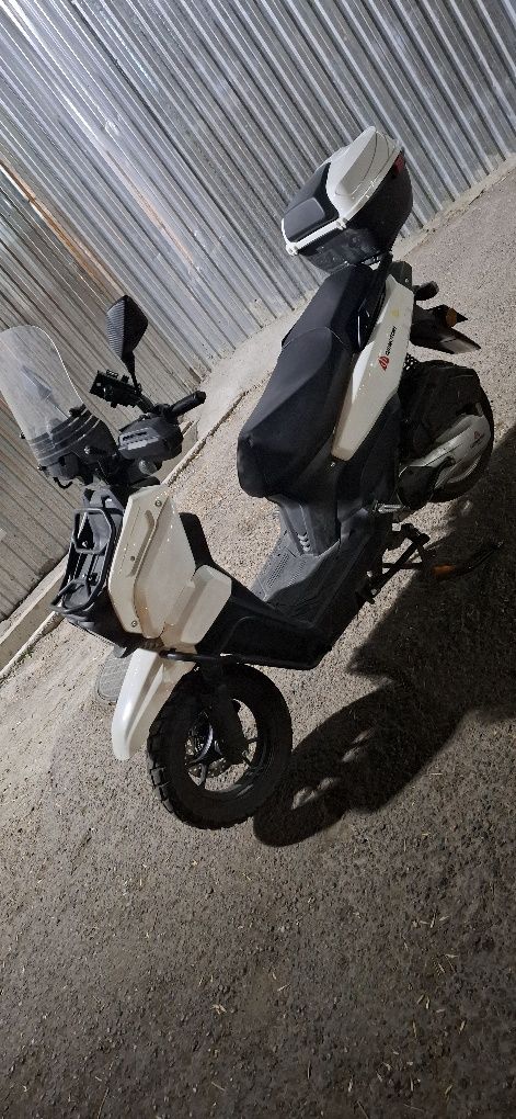 Tank skuter sotiladi!