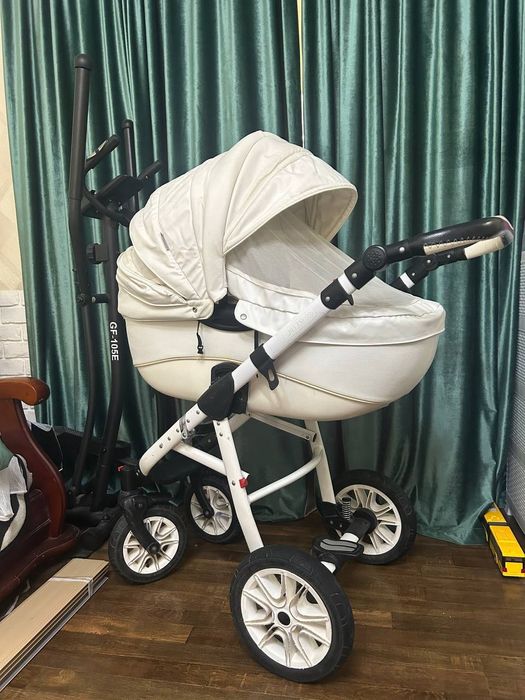 Детская коляска  ,производство Польша