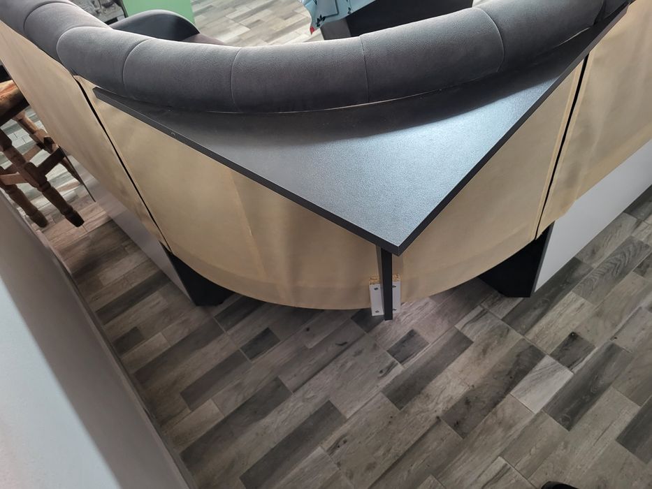 Vand coltar nefolosit