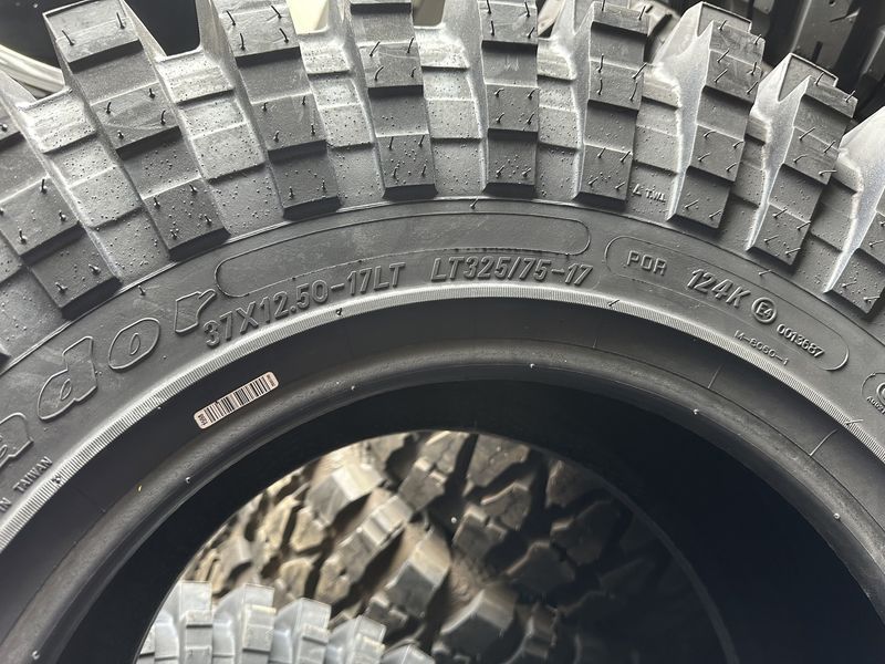 37x12.50-17 37х12.50-17 MAXXIS 4бр