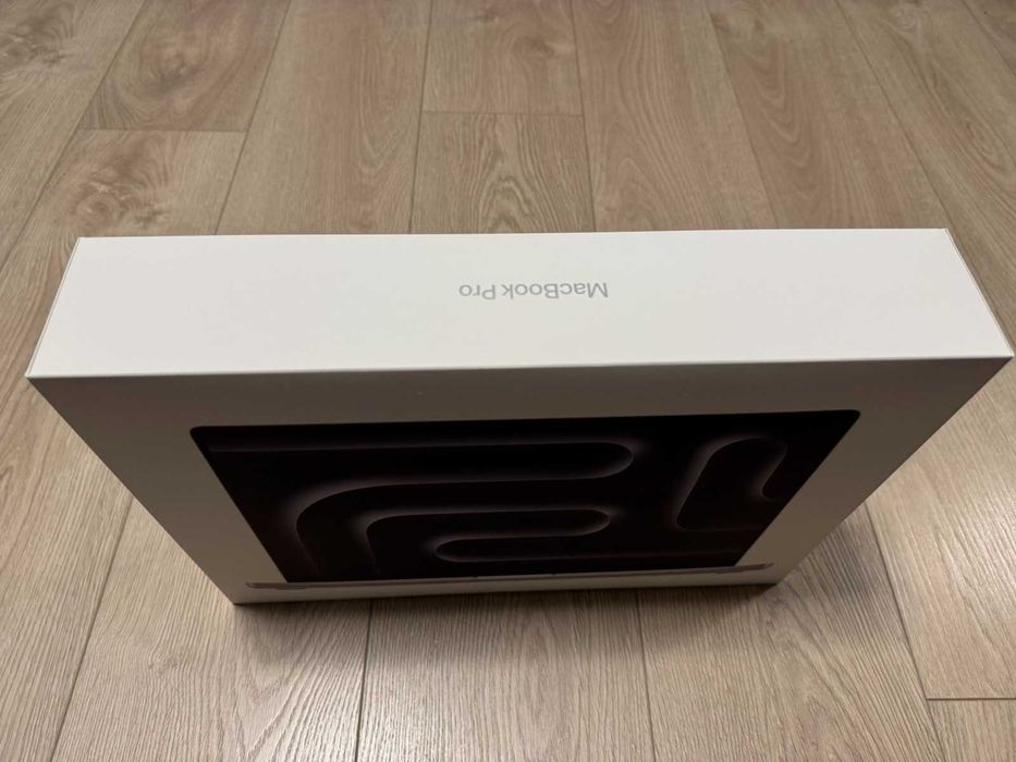 ЧИСТО НОВ MacBook Pro 16" M4 Pro Chip: 14 CPU, 20 GPU, 48RAM, 512 SSD