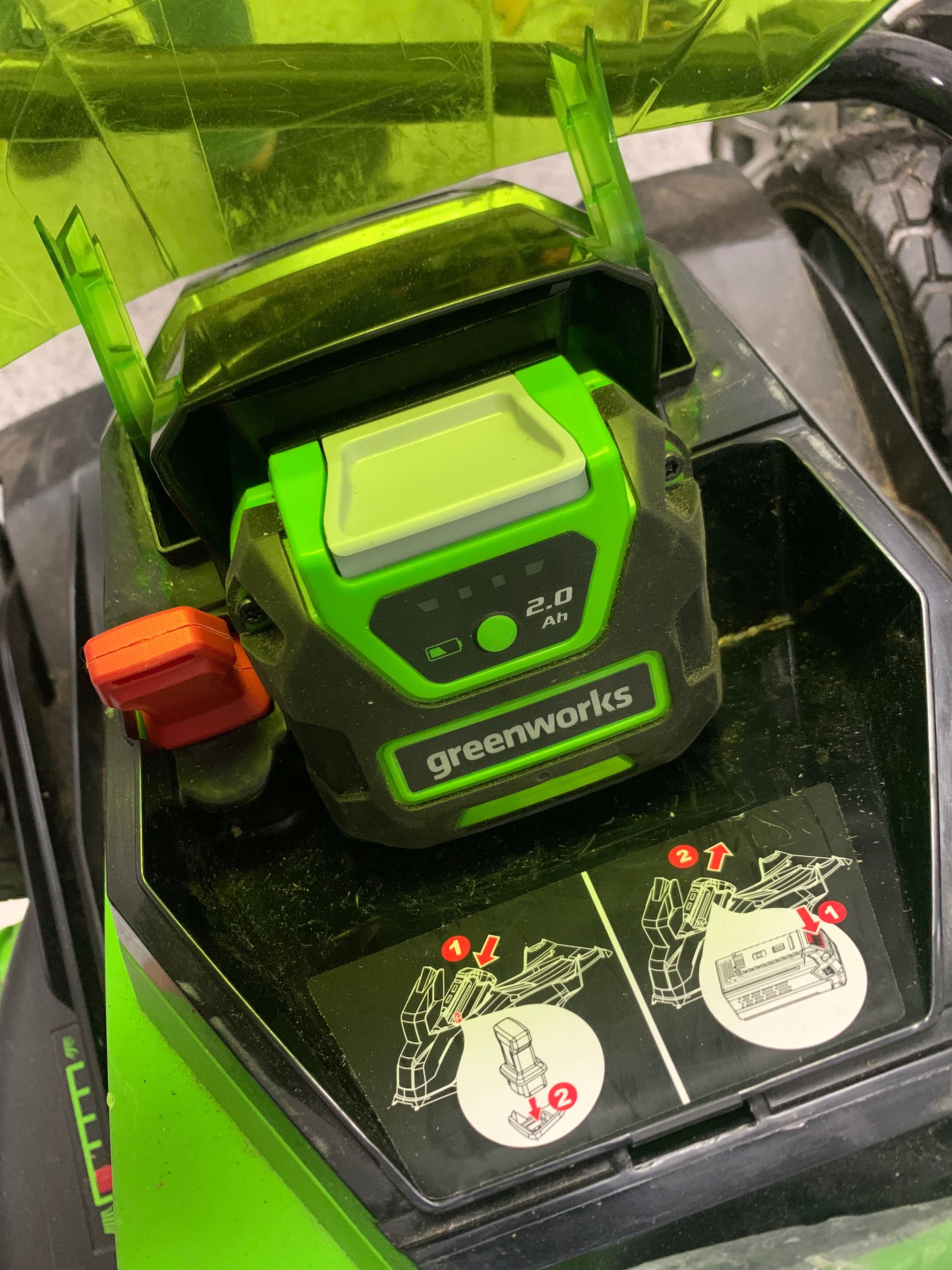 Masina de tuns iarba Greenworks 40V