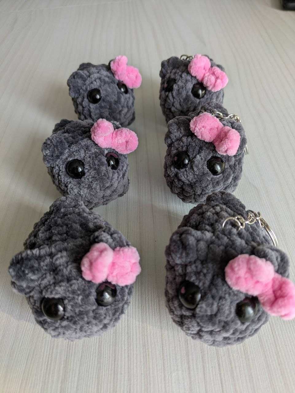 Breloc / Jucarie Hamster Crosetat Cu Ata De Plush - Crafts by Dede