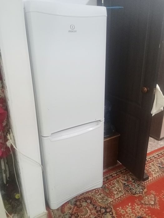 Продам холодильник.